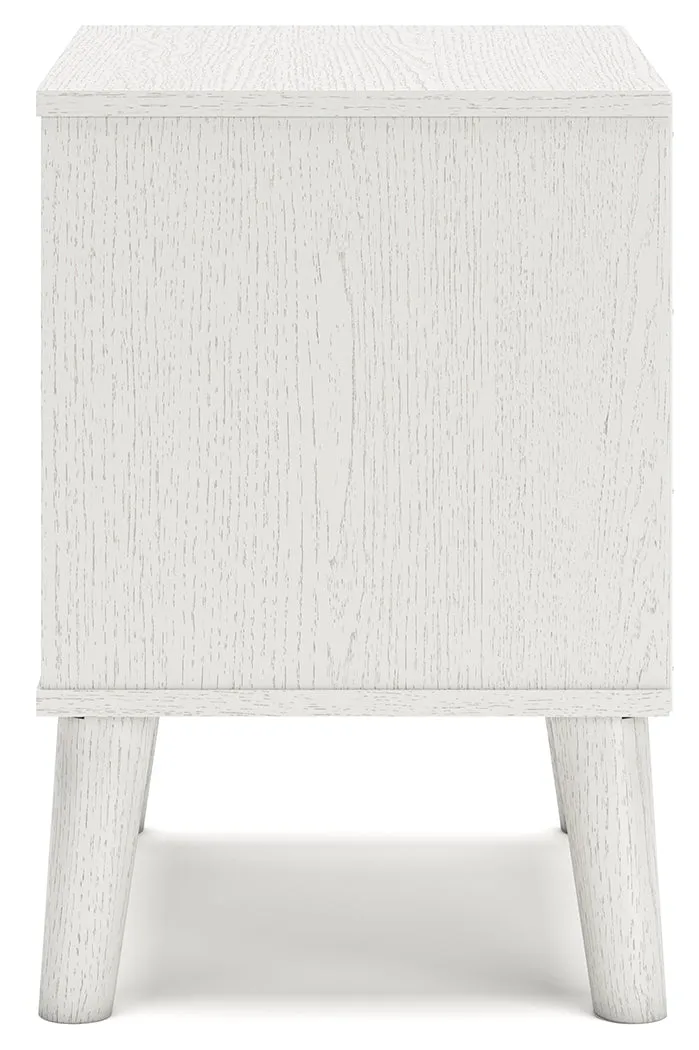 Aprilyn Twin Panel Headboard with Dresser, Chest and Nightstand in White