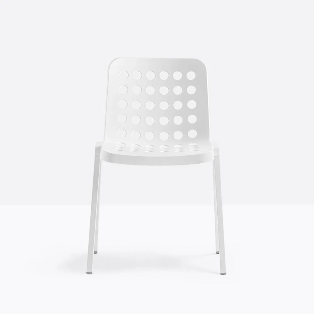 Pedrali Koi-Booki 370 stackable outdoor chair