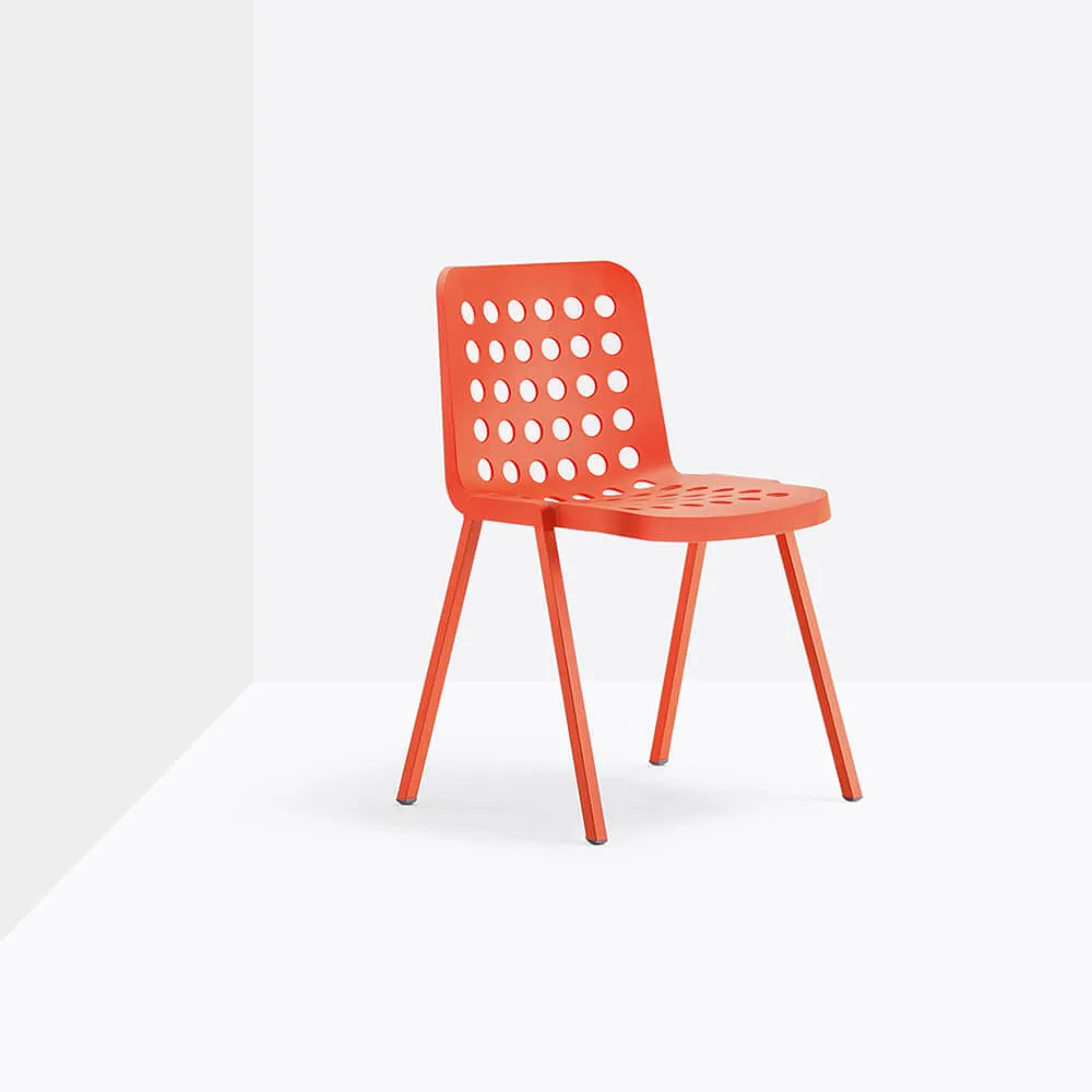Pedrali Koi-Booki 370 stackable outdoor chair