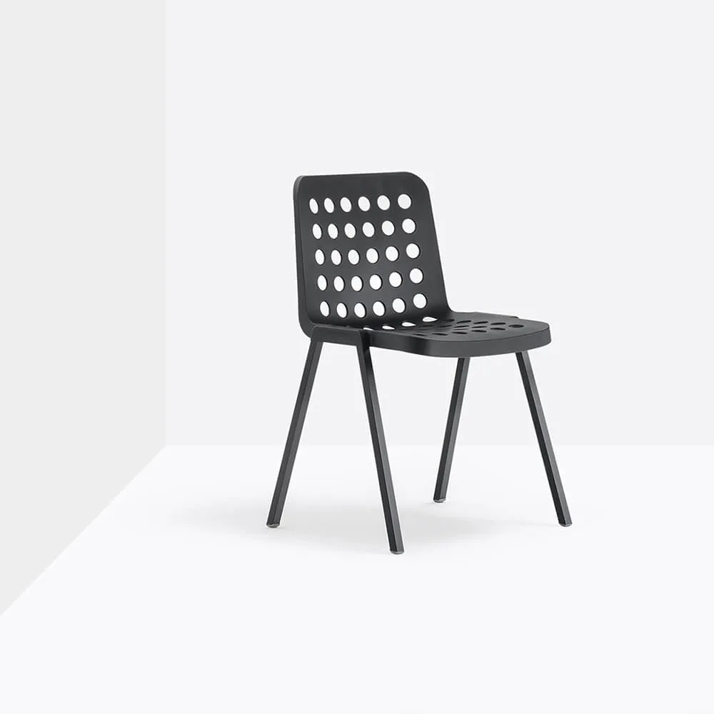 Pedrali Koi-Booki 370 stackable outdoor chair