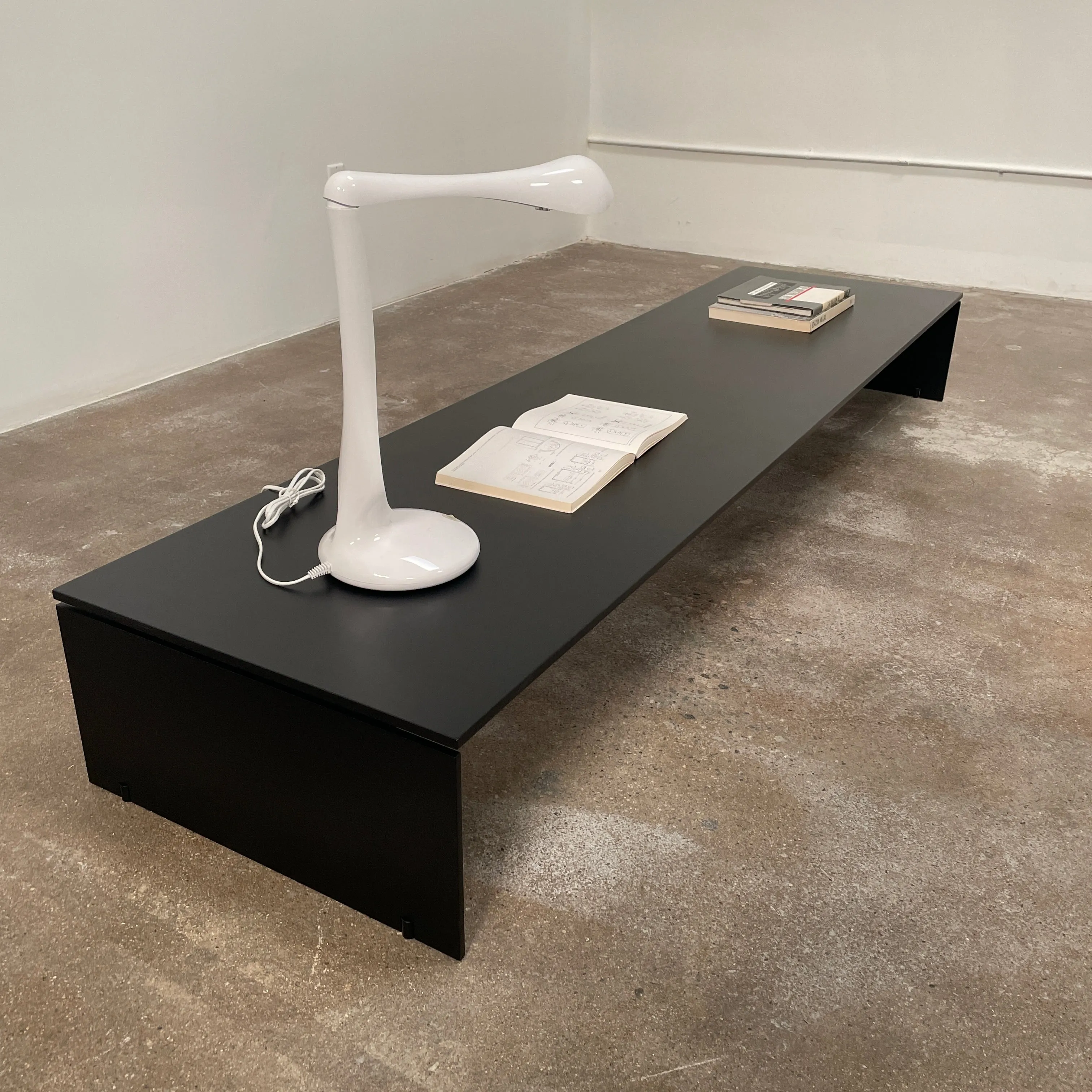 Porro Modern Light Low Table By Piero Lissoni
