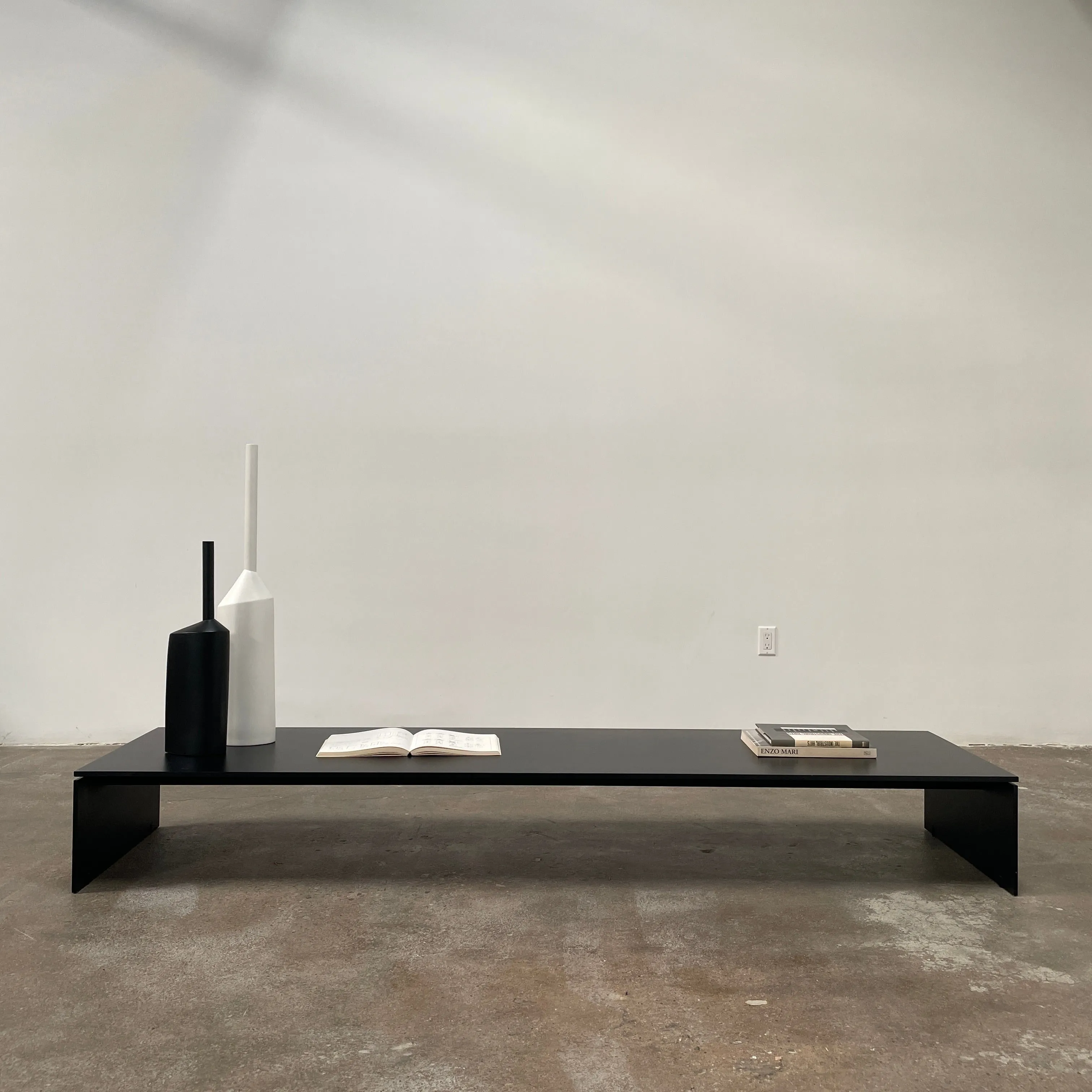 Porro Modern Light Low Table By Piero Lissoni